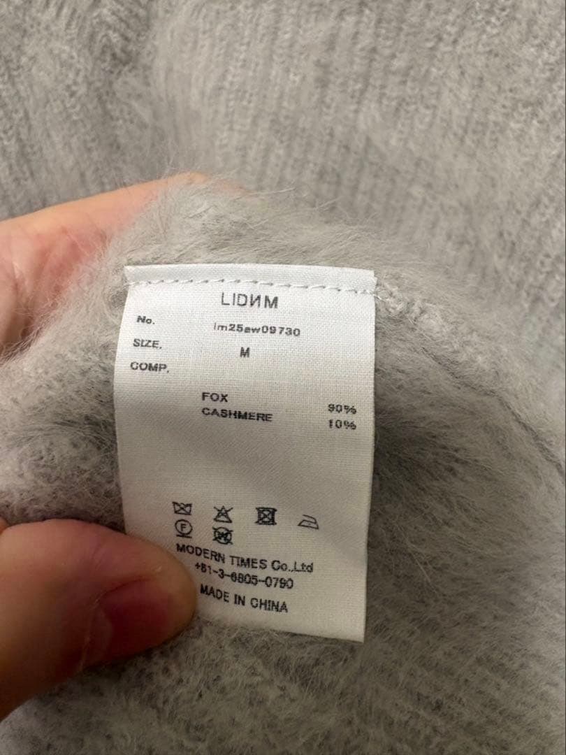 LIDNM Fox Cashmere V Knit SAND GRAY - メルカリ