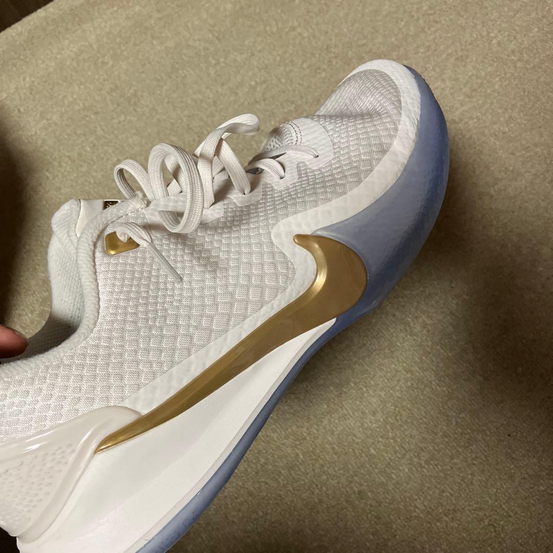 ナイキ マンバ フォーカス メタリックゴールド - メルカリ