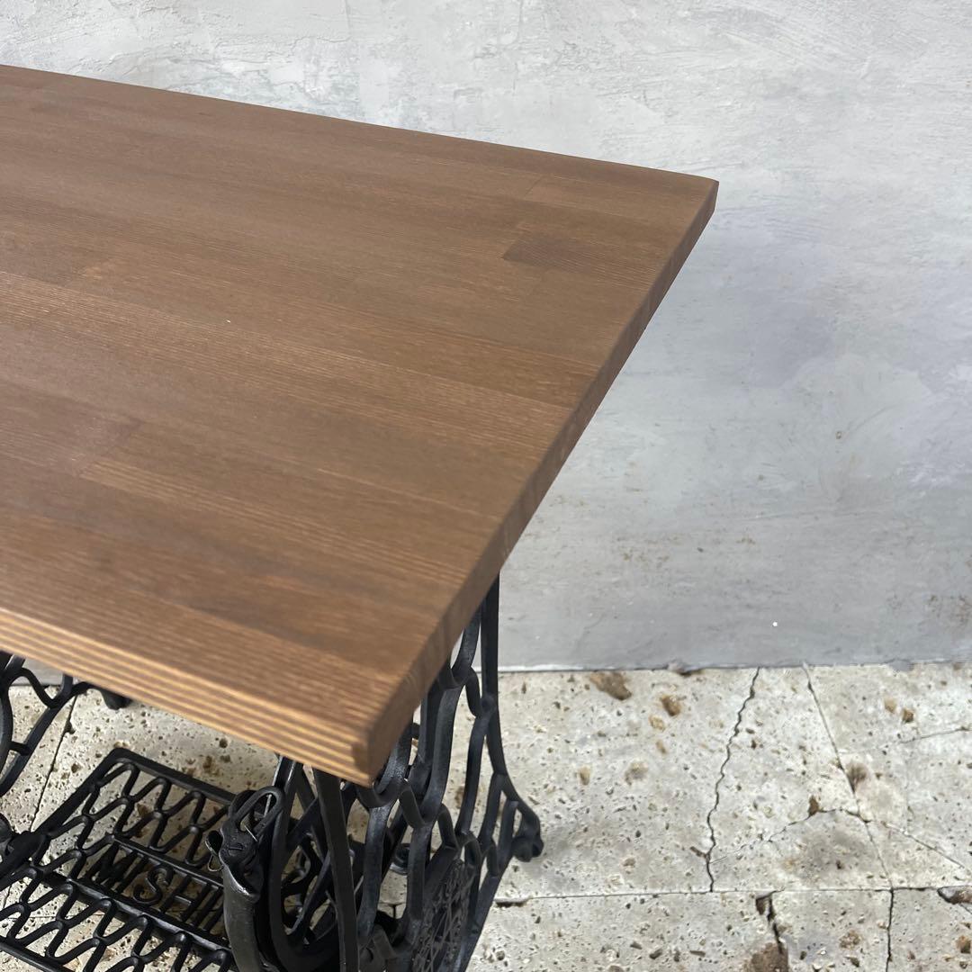 アンティークミシン脚テーブル　【MISHIN 】足踏みミシン　網目　レトロ雑貨