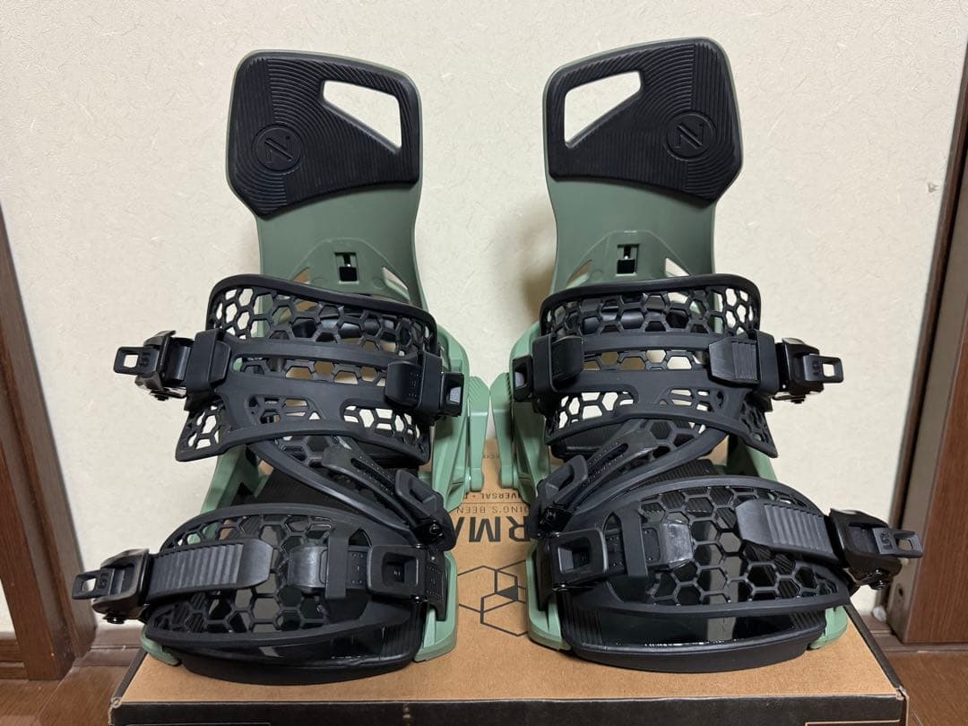 24-25モデル Nidecker Supermatic L グリーン保証書付き