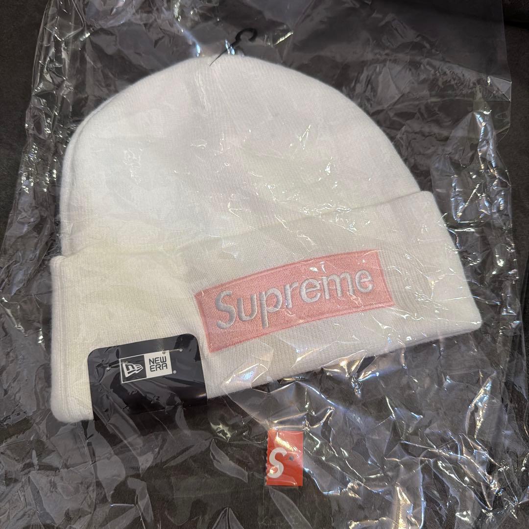 supremeシュプリーム×New Era ボックスロゴビーニー白×ピンク - メルカリ