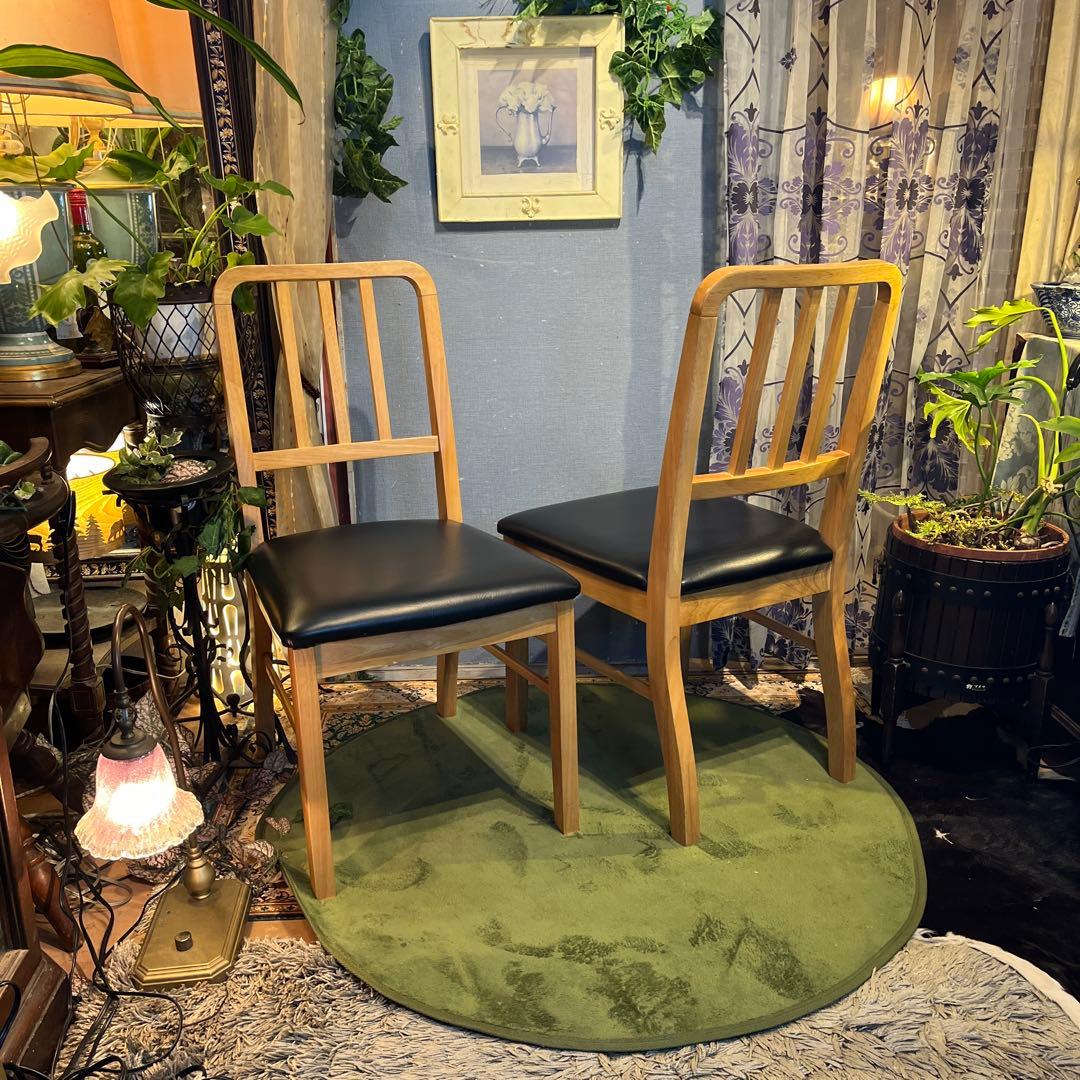 リュウ 　Sale 美品　２脚セット　北欧スタイル　ブラックレザー　チェア