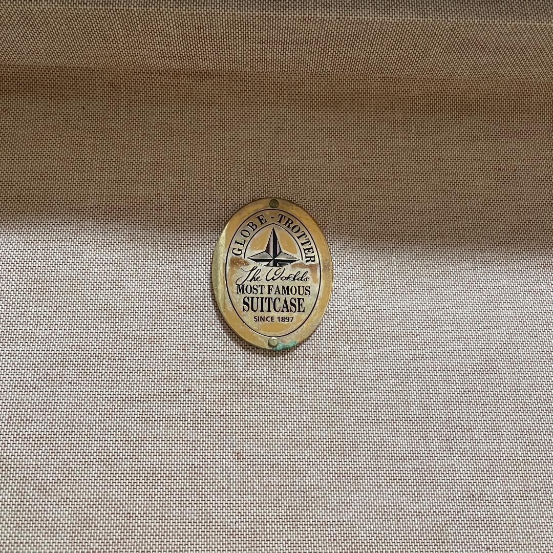 良品 GLOBE TROTTER キャリーケース サファリ ミディアム 55L