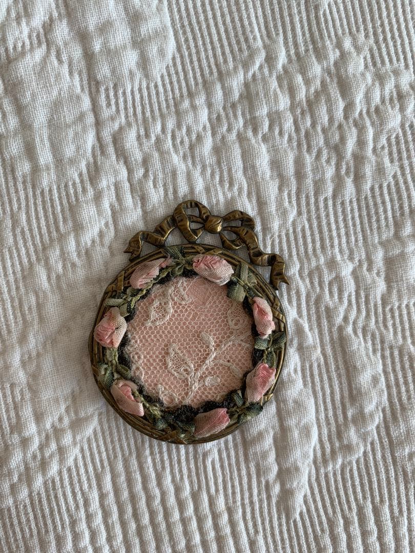 フランスアンティークメタルフレームロココリボン装飾＆ローズクロモス※オルモル