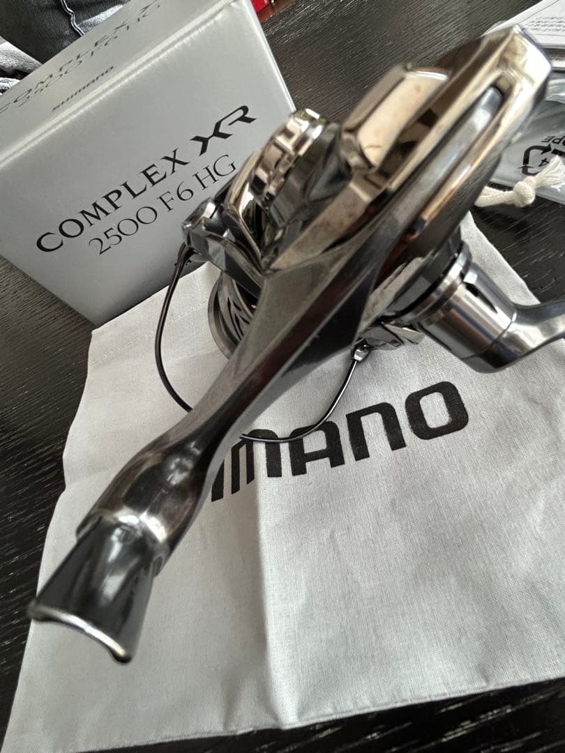 【極美品】シマノ COMPLEX XR 2500F6HGスピニングリール