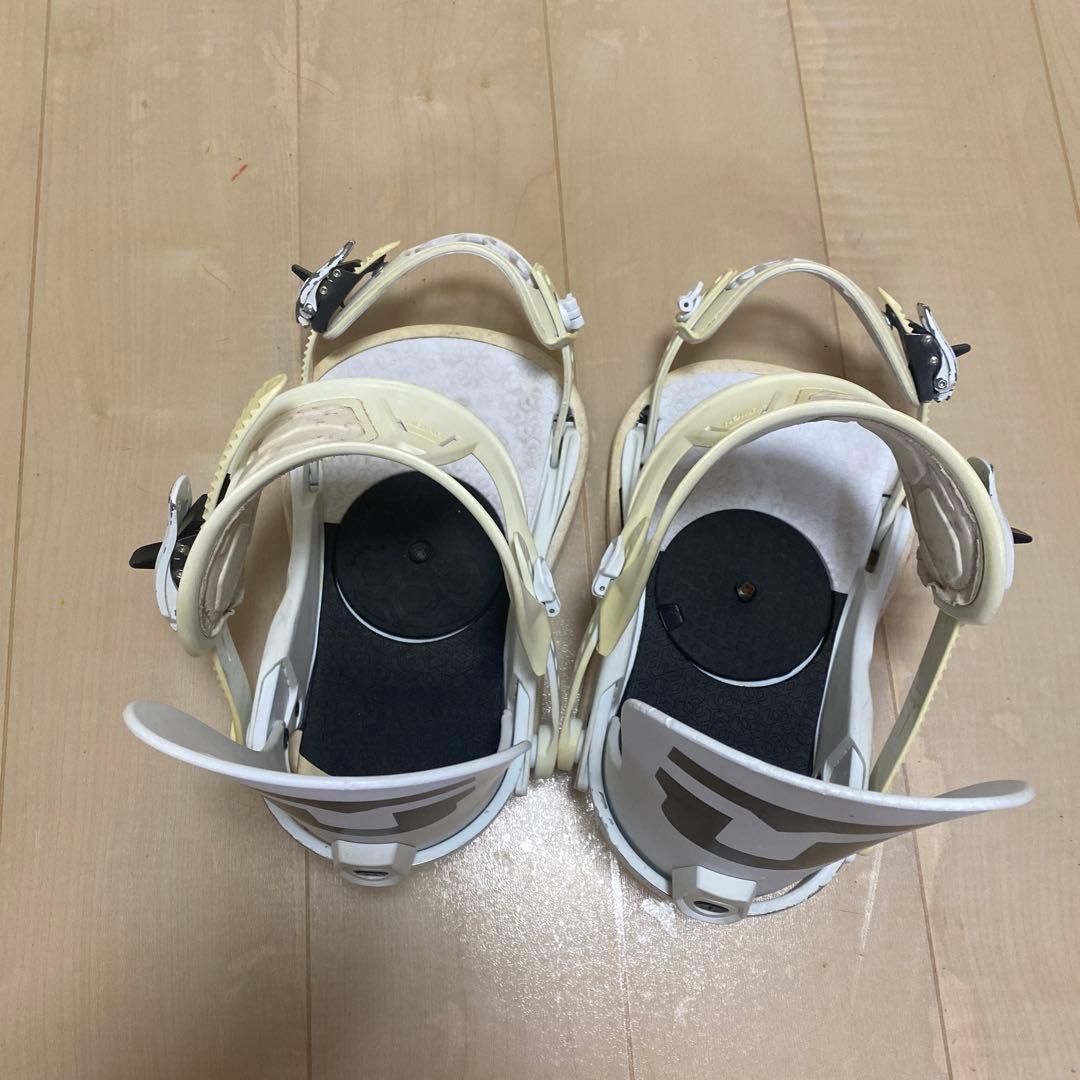UNION STRATA ユニオン　ストラータ　スノーボードビンディングMサイズ