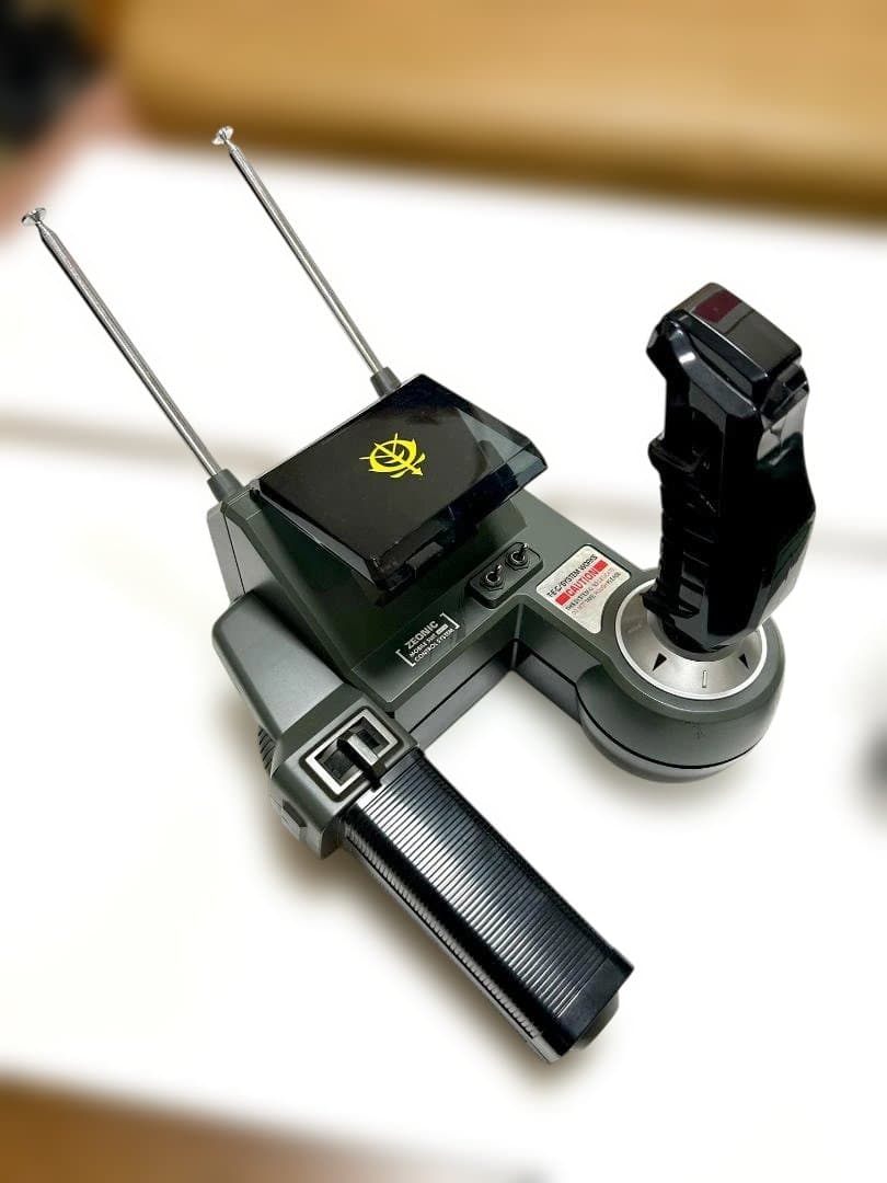 ジャンク品 バンダイ RC テックロイド 機動戦士 ガンダム MS-06F