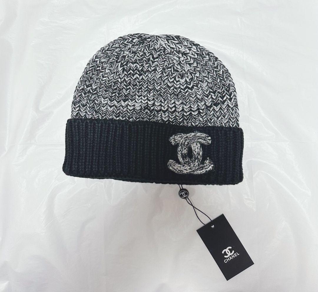 CHANEL ニット帽 ブラック/ホワイト 新品タグ付き - メルカリ