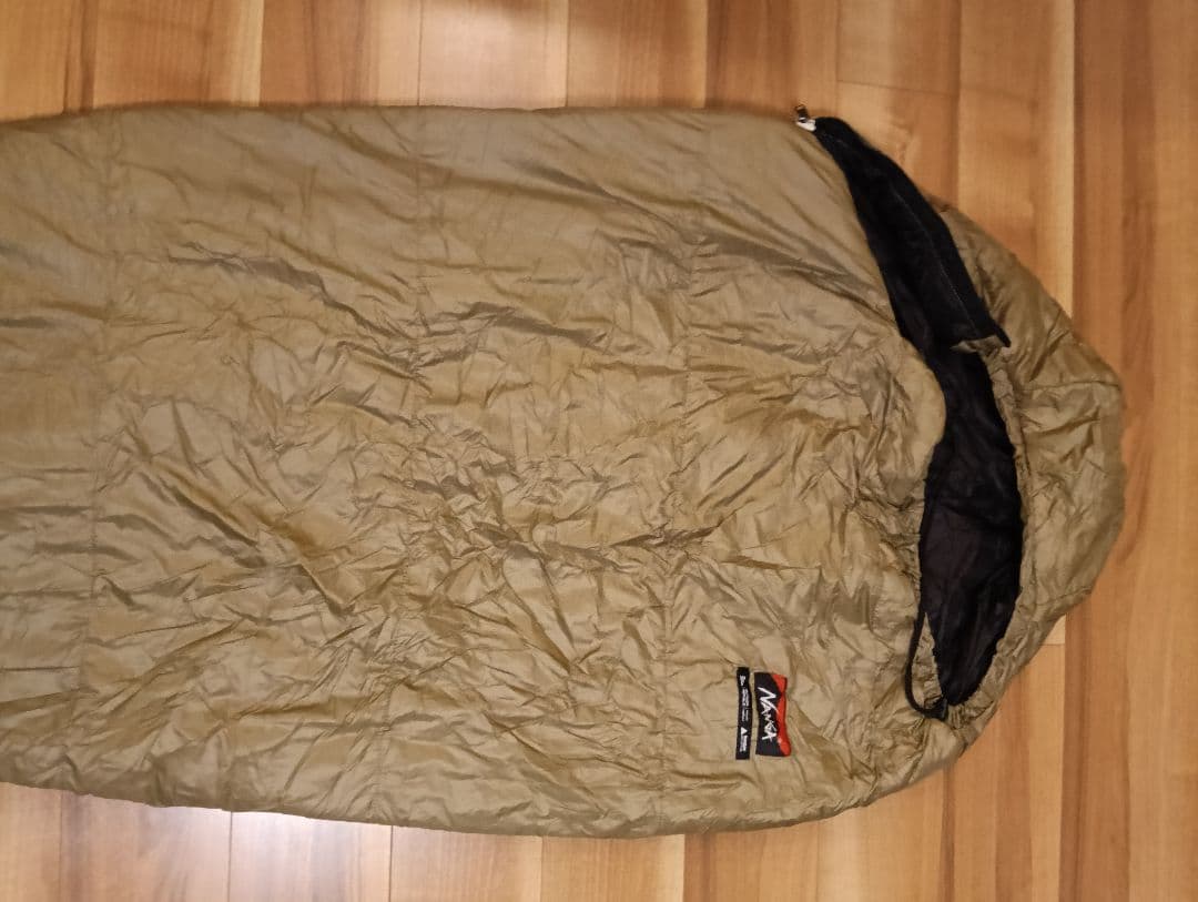SUNDAY MOUNTAIN　✕　NANGA別注シュラフ