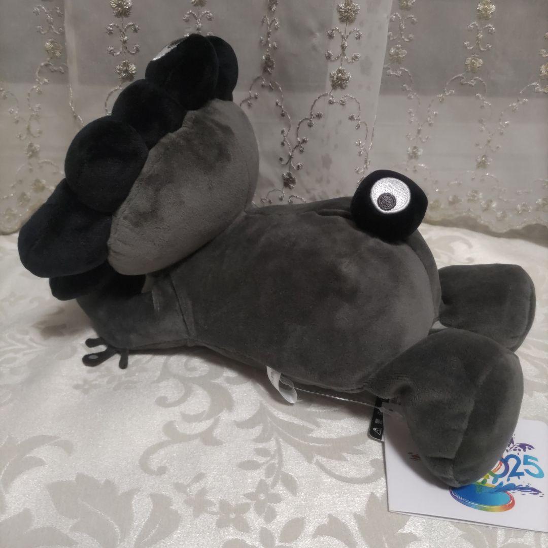 黒ミャクミャク 這い型 ぬいぐるみ M - メルカリ