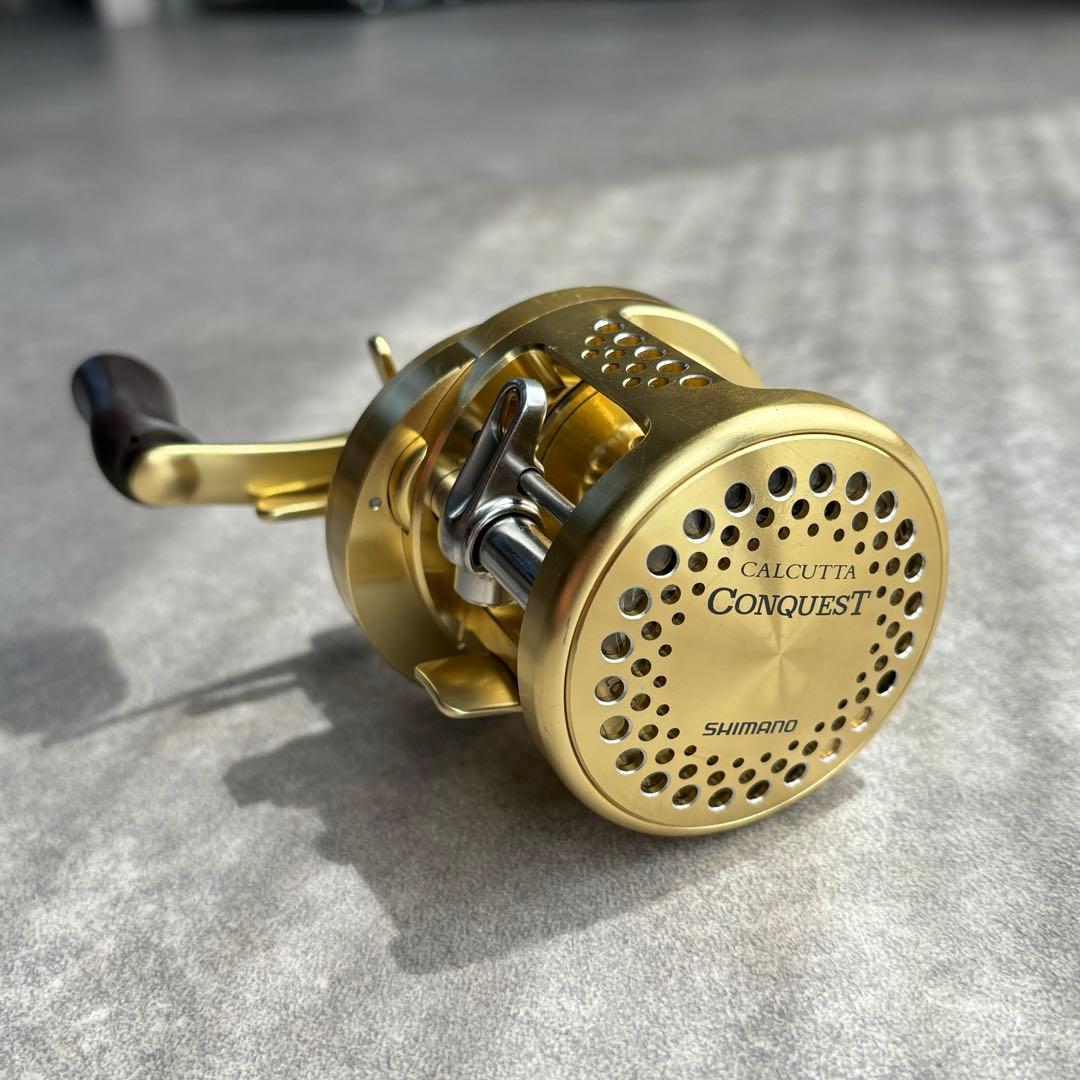 初代 カルカッタコンクエスト 200 右巻き シマノ ベイトリール - メルカリ