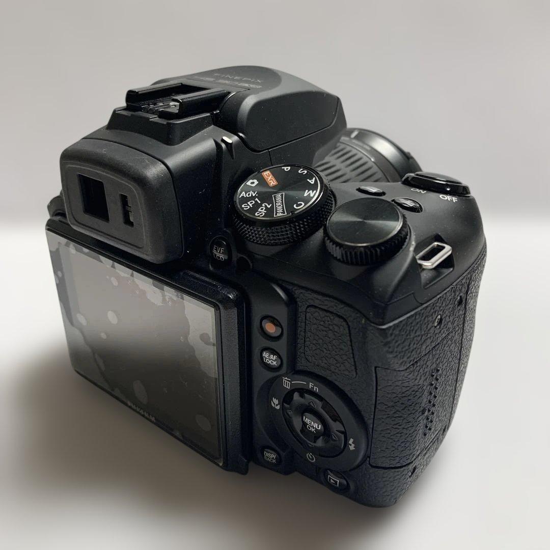 FUJIFILM FinePix HS30EXR 中古