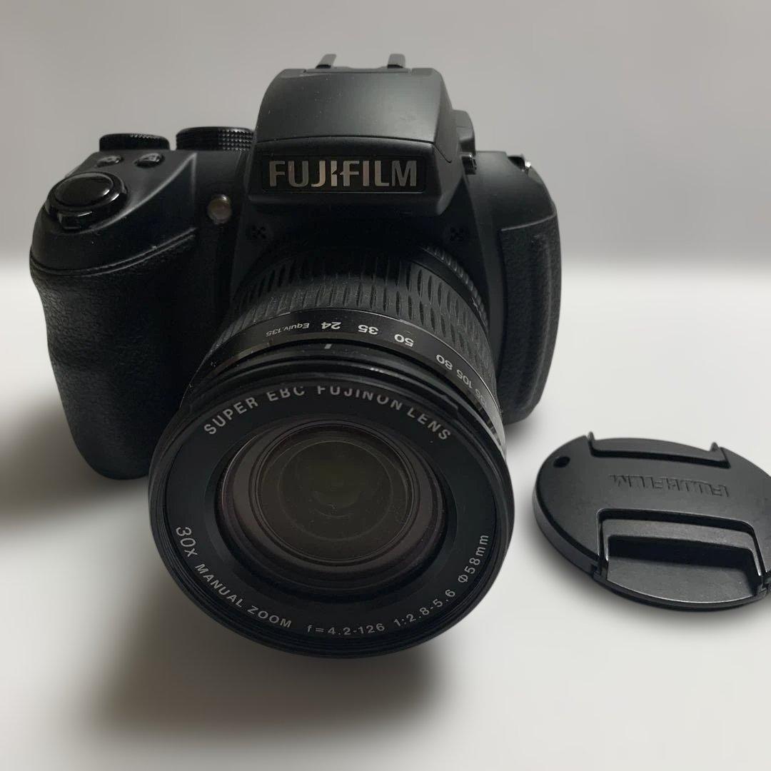 FUJIFILM FinePix HS30EXR 中古