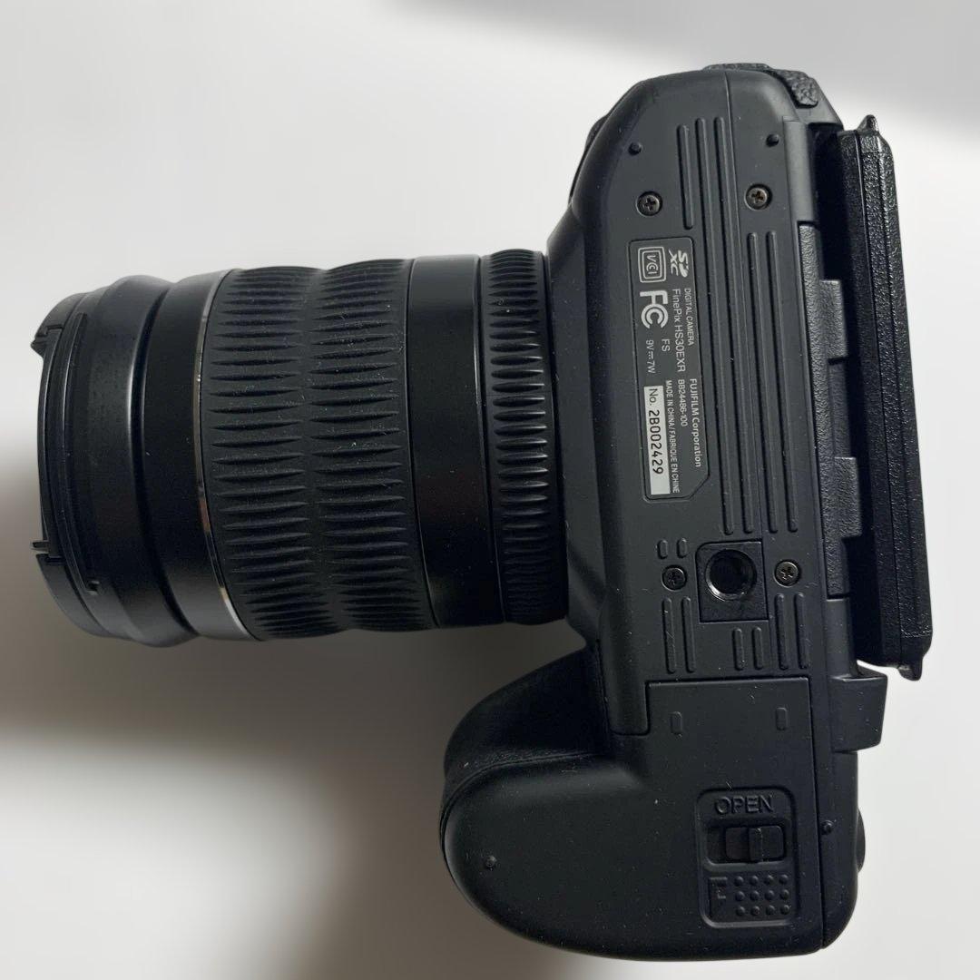 FUJIFILM FinePix HS30EXR 中古