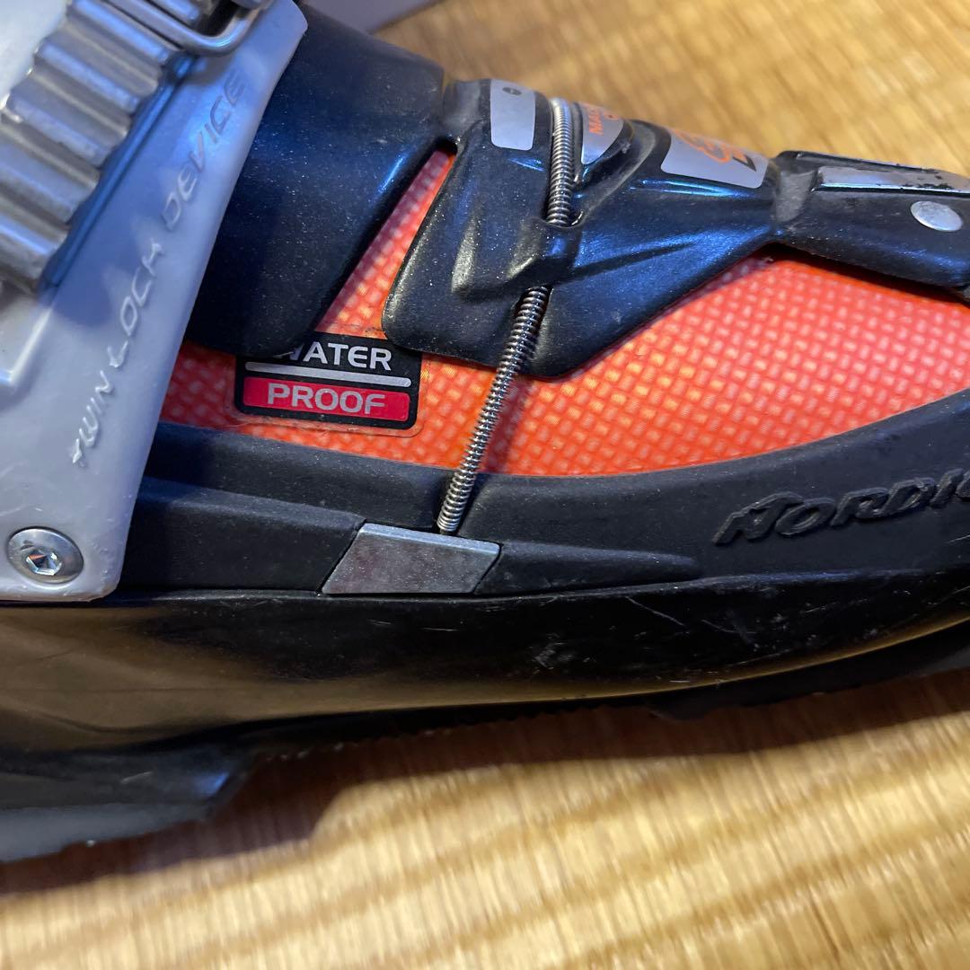 NORDICA MACRO 8 スキー用ブーツ　25.5cm