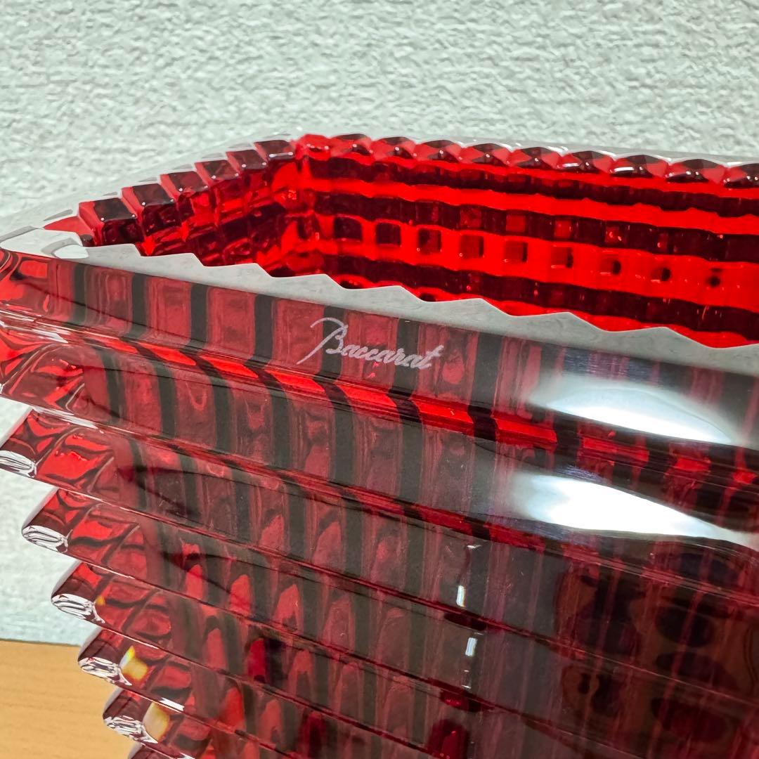 最終値下げ】Baccarat バカラ アイ ベース スクウェア レッド 花瓶