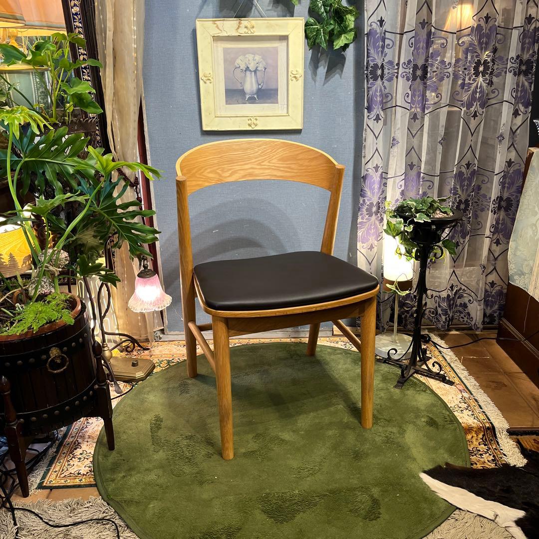 ウニコ　unico SOLK チェア カスタマイズモデル　　座面張り込み仕上げ