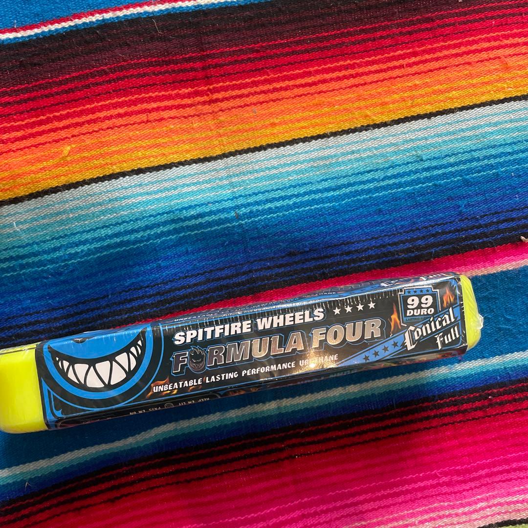 SPITFIRE FORMULA FOUR 58mm99a ウィール定価9130