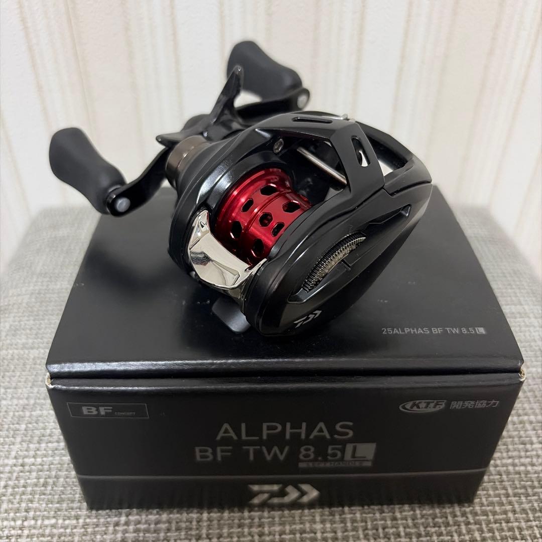 DAIWA 25'ALPHAS BF TW 8.5L ベイトリール