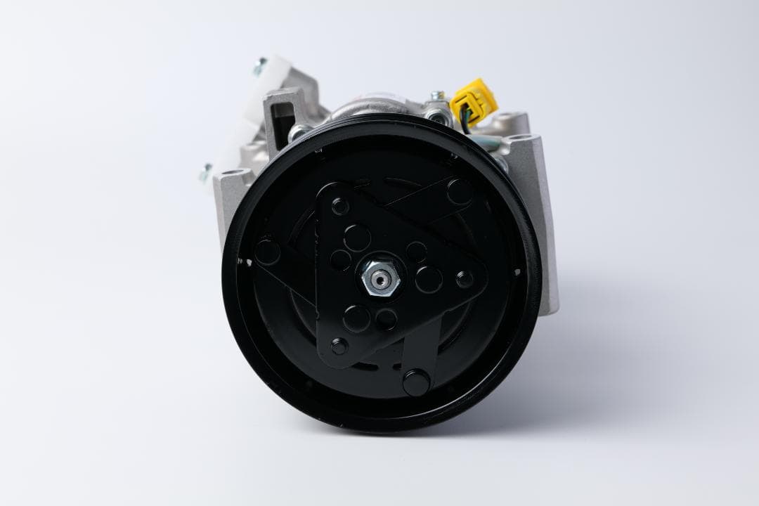 SD6V12互換 エアコンコンプレッサー カングー2など R134a