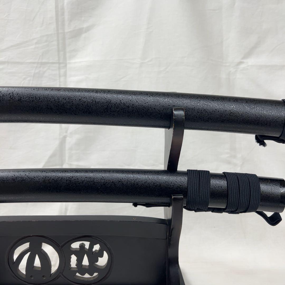 【模造刀】二本差し 太刀 脇差 鶴 鍔 黒鞘 日本刀