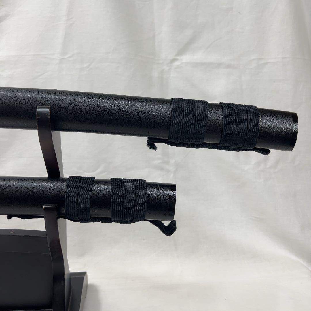 【模造刀】二本差し 太刀 脇差 鶴 鍔 黒鞘 日本刀