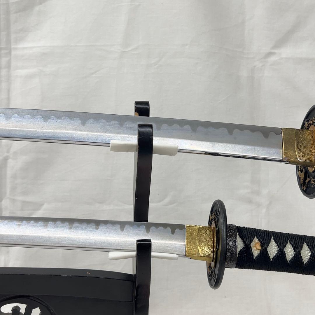 【模造刀】二本差し 太刀 脇差 鶴 鍔 黒鞘 日本刀