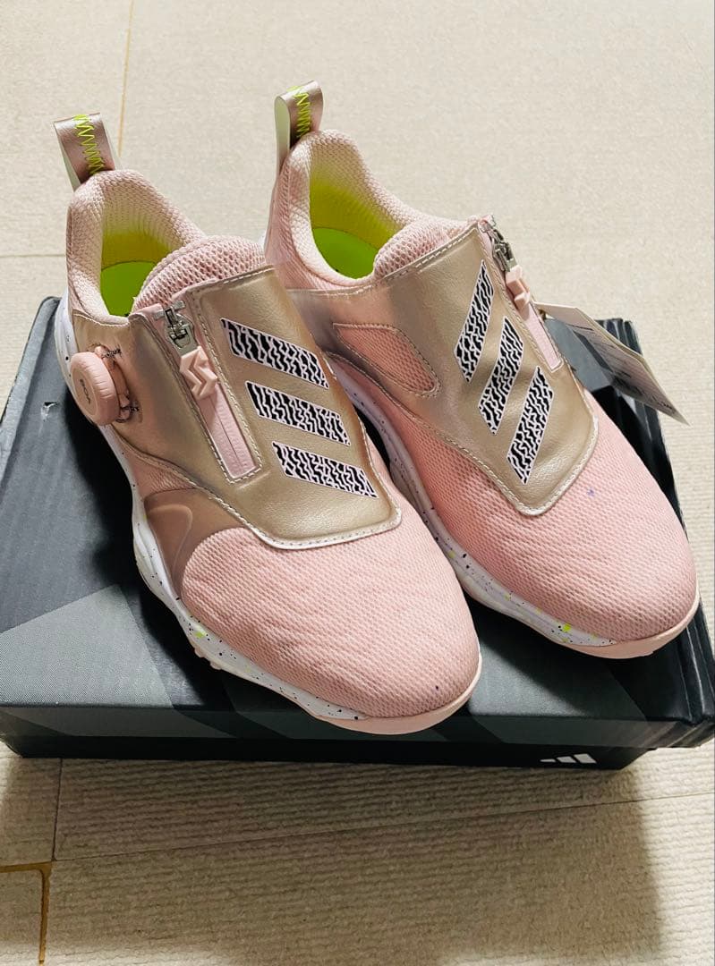 アディダスコードカオス25ボアNKZ95　IG8752 レディース24cm