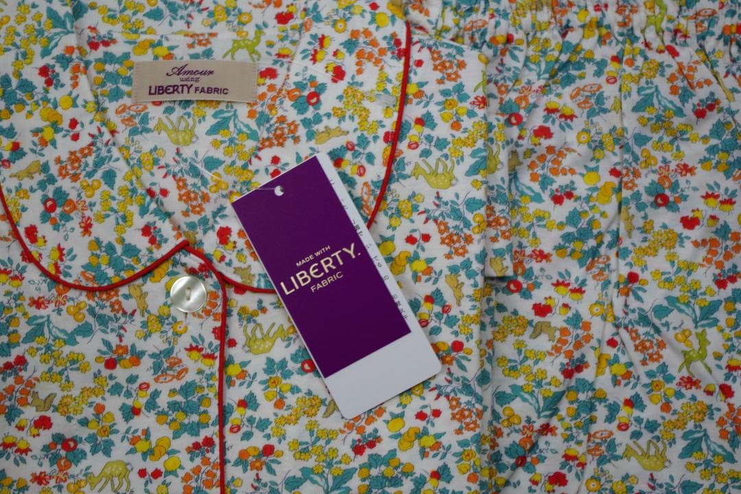 【新品】リバティ LIBERTY fabric春秋物パジャマ（M)　B