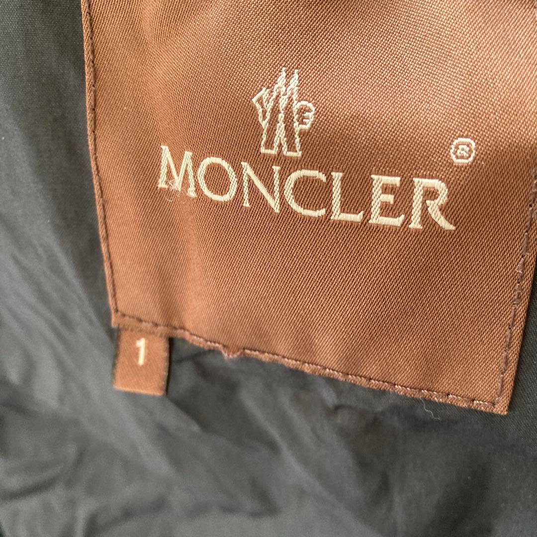 Moncler キルティング ダウンジャケット