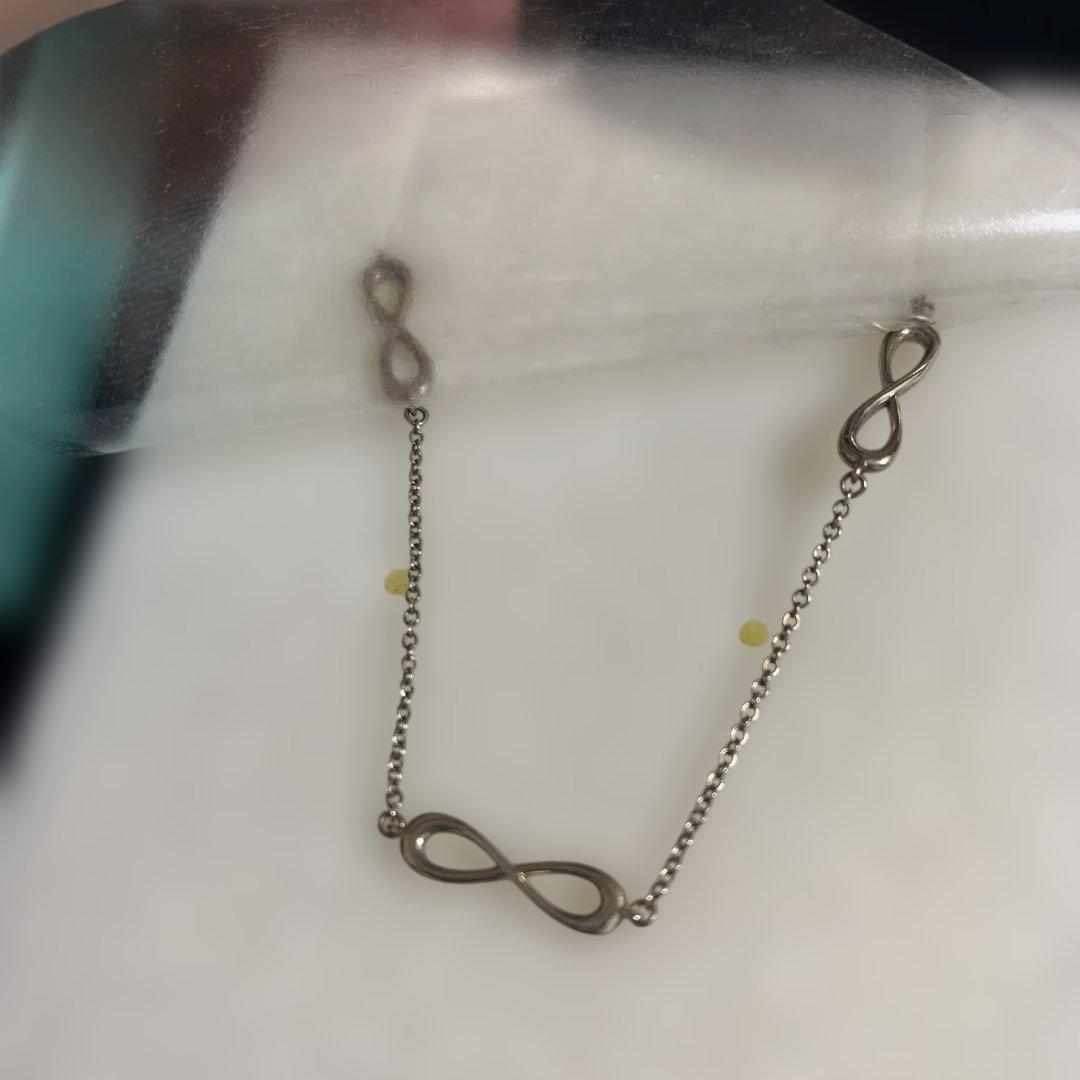 Tiffany & Co. 　インフィニティブレスレット