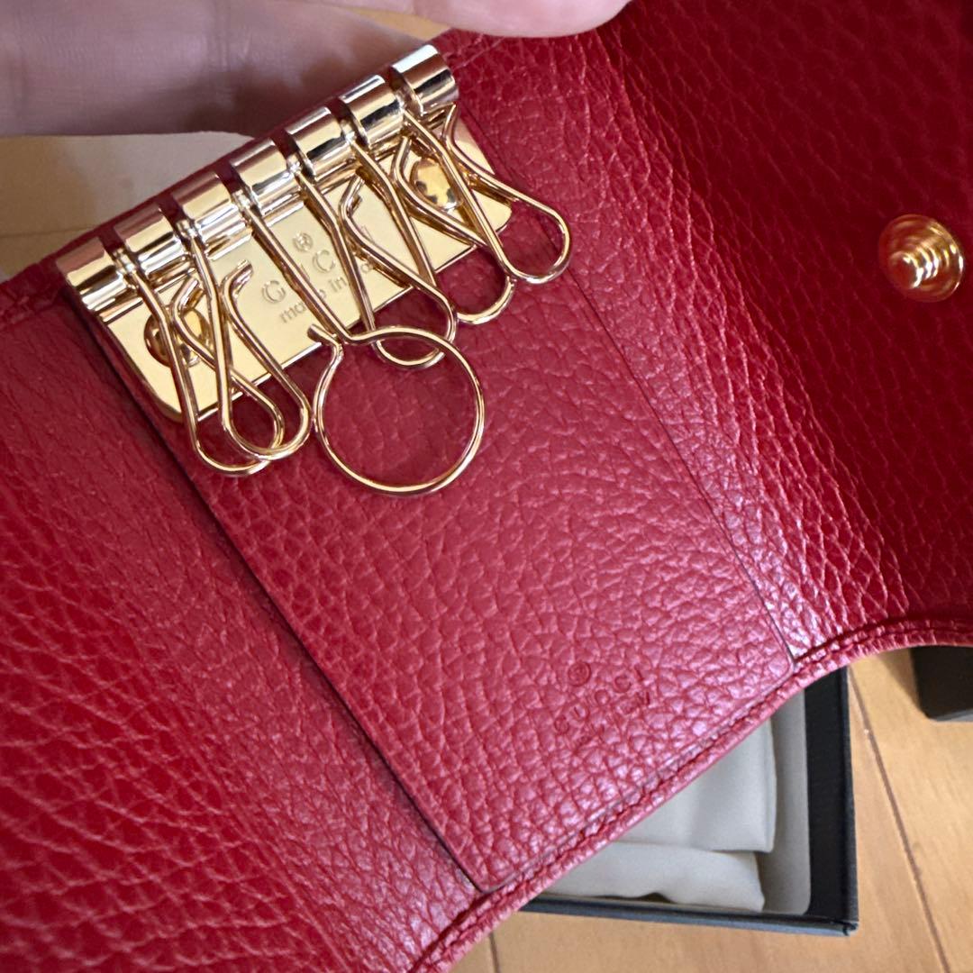 GUCCI レザーキーケース レッド