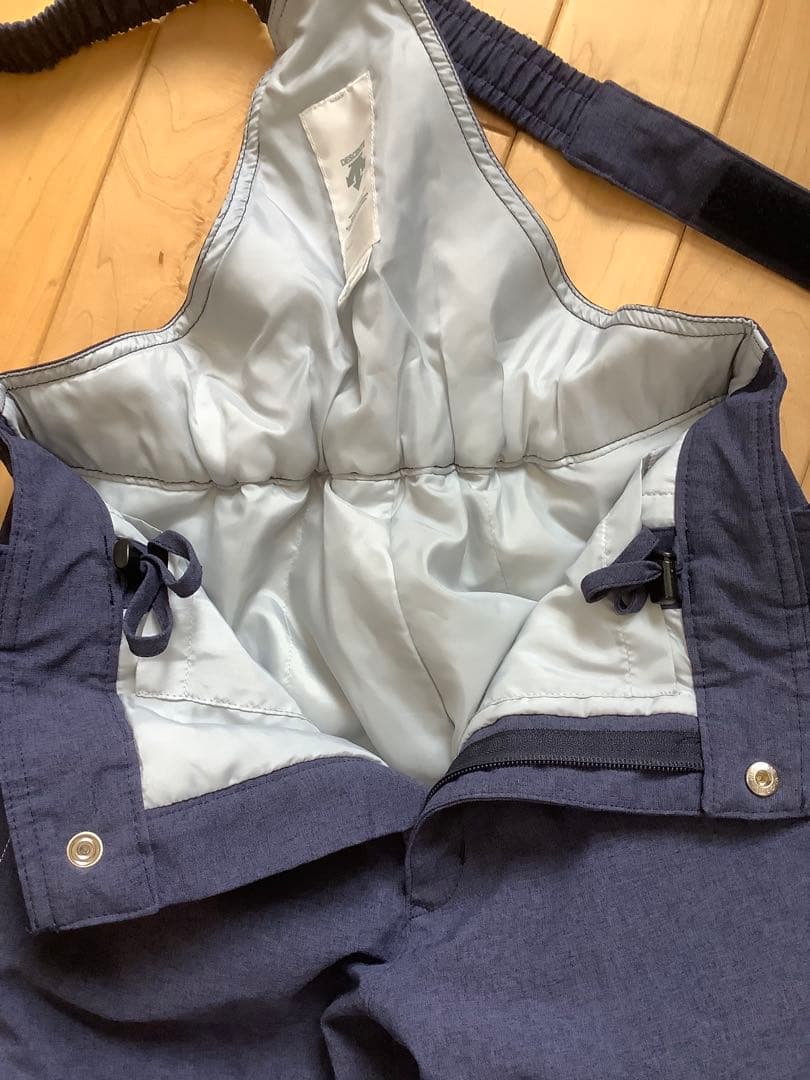 デサント 子ども用スキーウェア 150サイズ 青/白/ネイビー 撥水性の