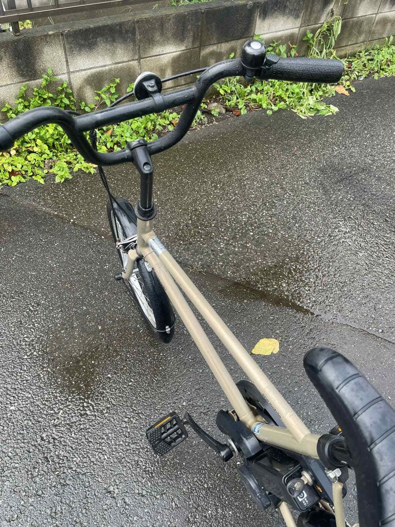 ベージュ スチールフレーム 電動アシスト自転車
