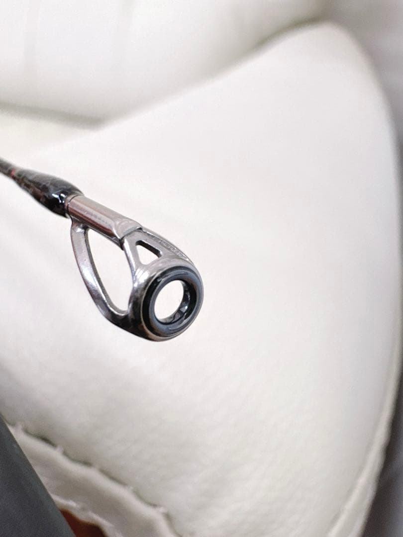 【超美品】ダイワエメラルダス ストイスト レーシングチューン RT 76MMH