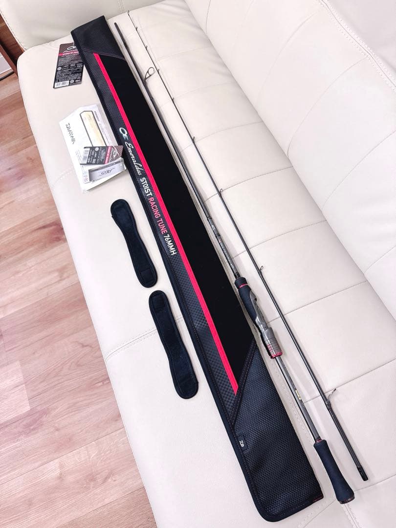 【超美品】ダイワエメラルダス ストイスト レーシングチューン RT 76MMH