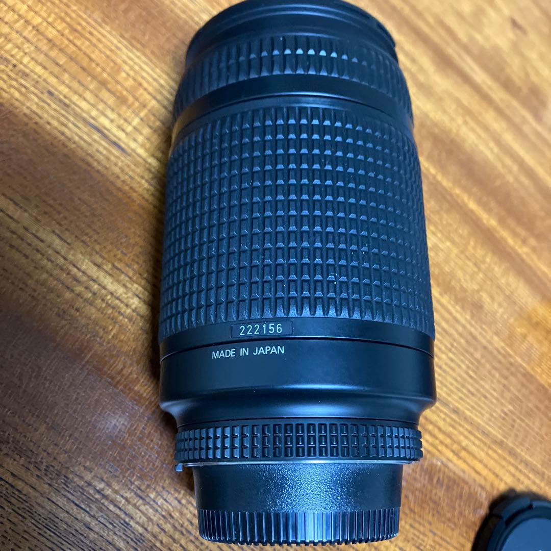 Nikon AF NIKKOR 70-300mm f/4-5.6 ズームレンズ