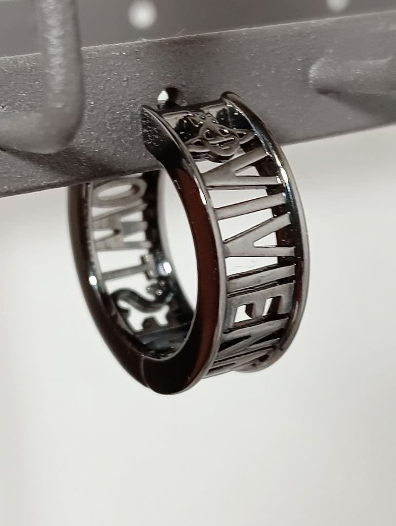 ヴィヴァンウエストウッド　ミンスターシングルフープピアス 片耳62030052S