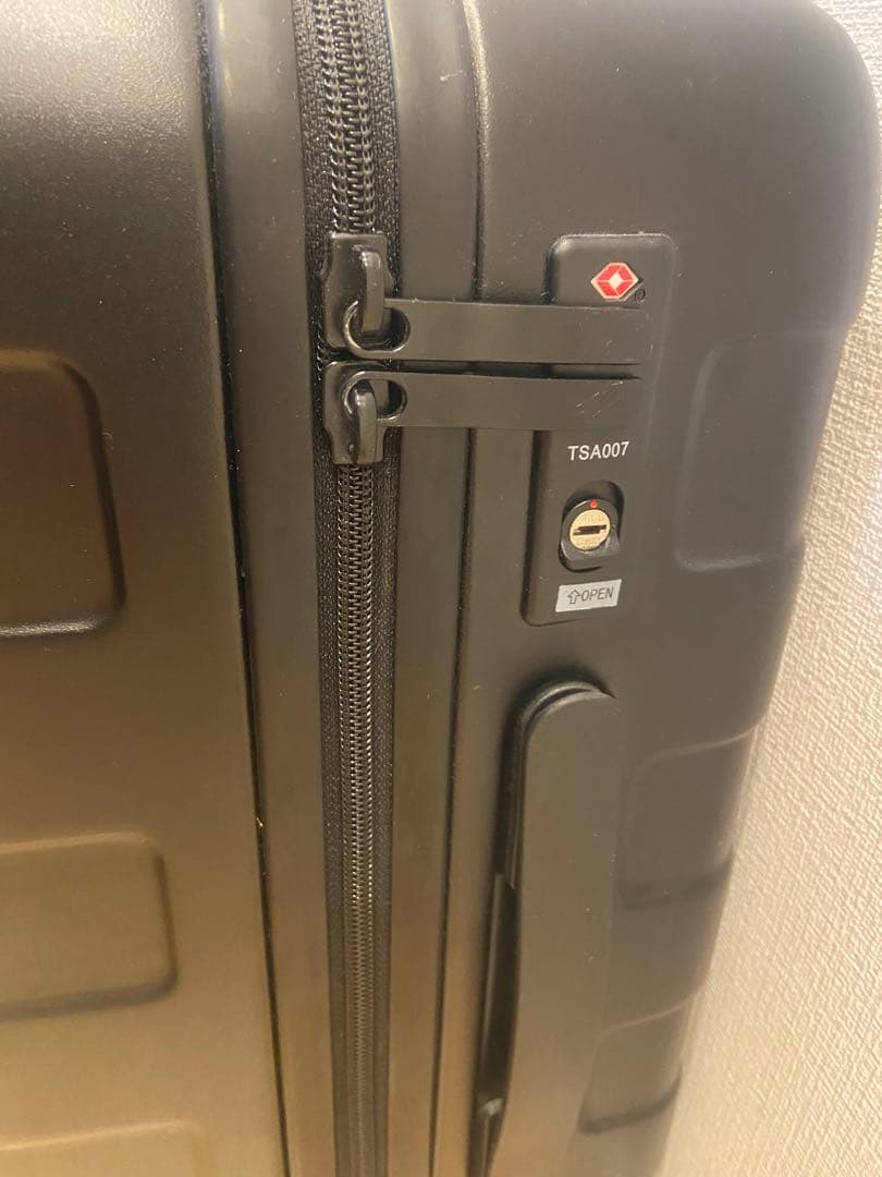 無印良品 バーを自由に調節できる ハードキャリーケース　36L