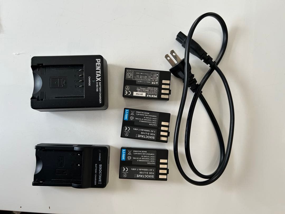 PENTAX KPボディー【美品】グリップ（L）付きシャッター回数約3100