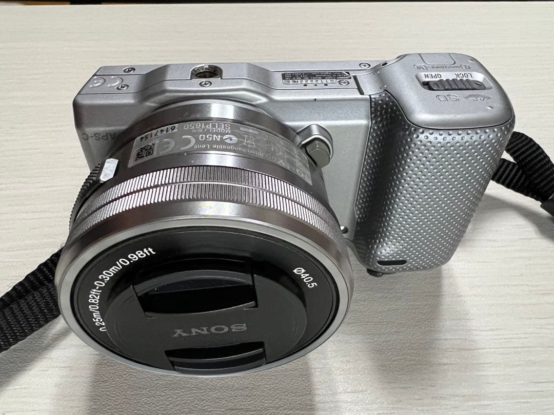 専用対応中　Sony NEX-5R ミラーレス一眼 シルバー