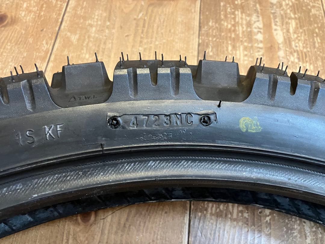 モトズ RallZ 前後　エンデューロ アドベンチャー　オフロードタイヤ