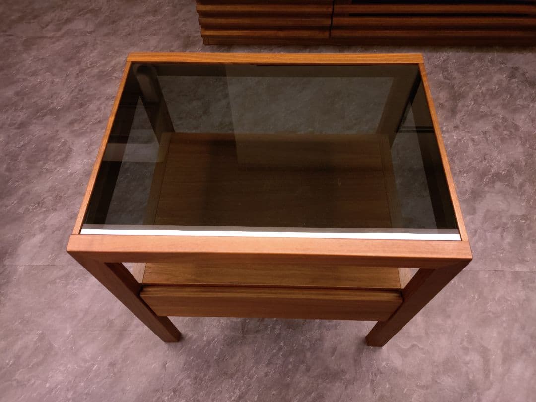 FLYMEe vert フライミー ヴェール サイドテーブル