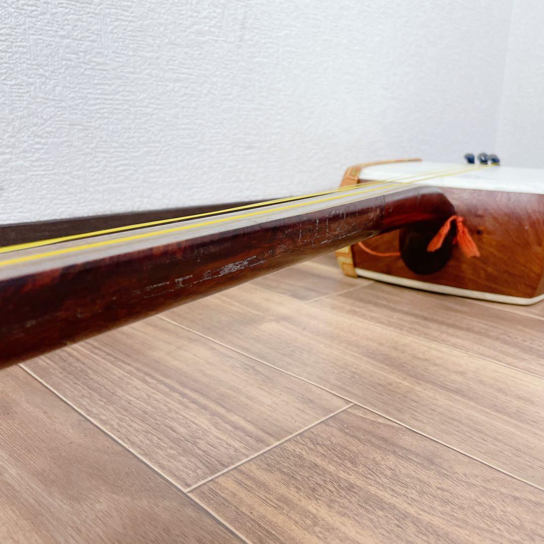 三味線 犬皮 平溝　丸打胴　細棹 溝なし 破れなし