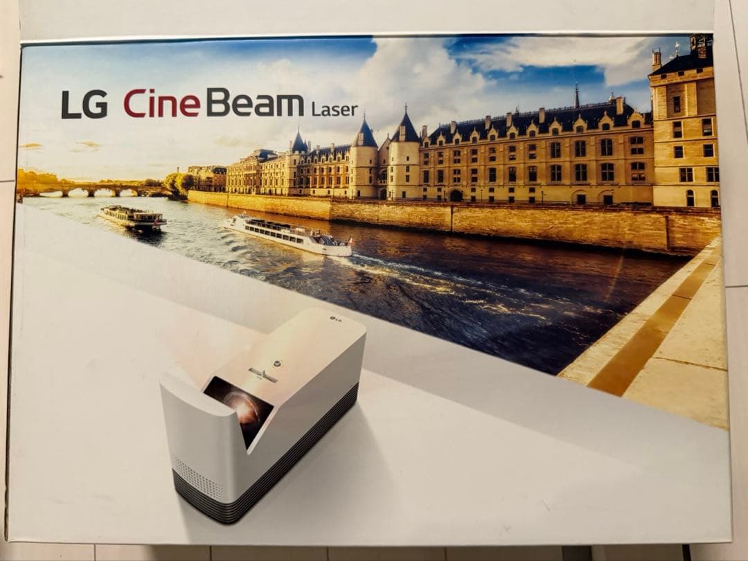 LG CineBeam プロジェクター本体