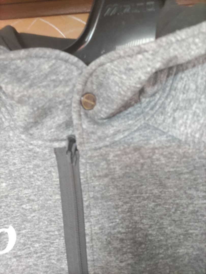 タグ無し保管品 ONYONE オンヨネ ボンディングパーカーミドラー