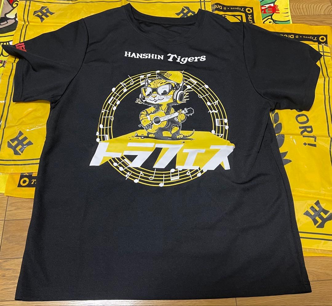 阪神タイガース球場配布キャップ バンダナ タオル Tシャツ 甲子園開幕