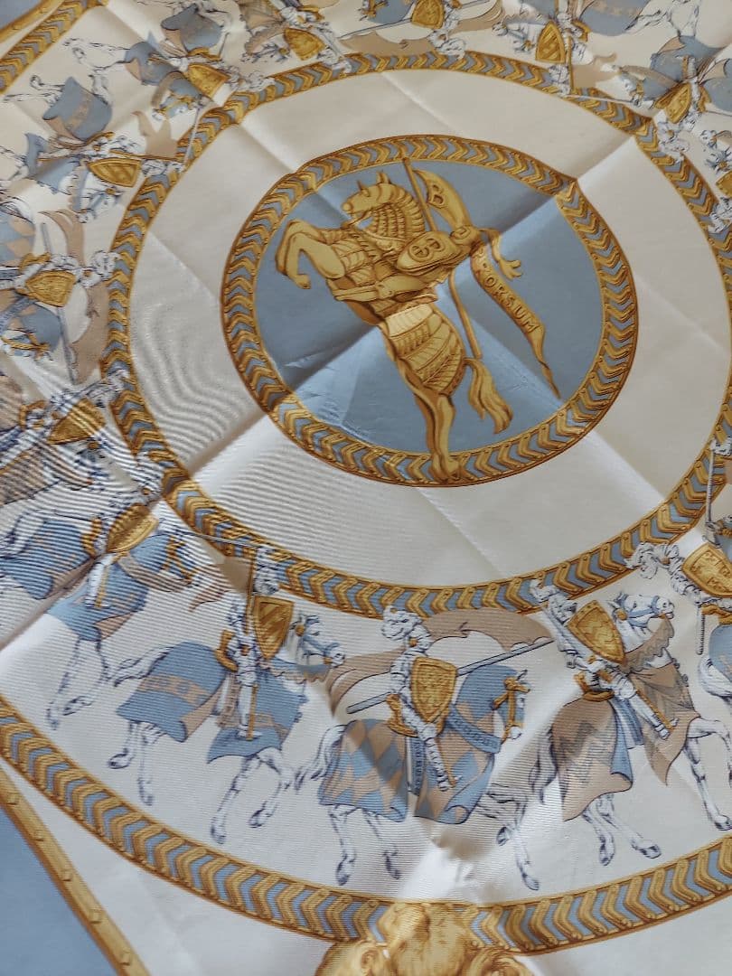 BURBERRY シルクスカーフ 馬と騎士 ブルー 水色 タグ付 イタリア 美品