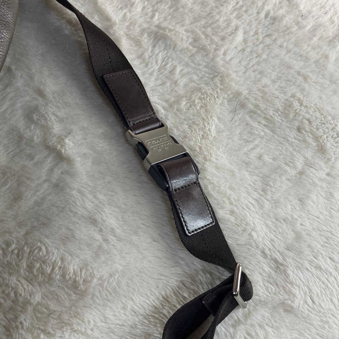 【美品】 COACH コーチ トンプソン ボディバッグ レザー