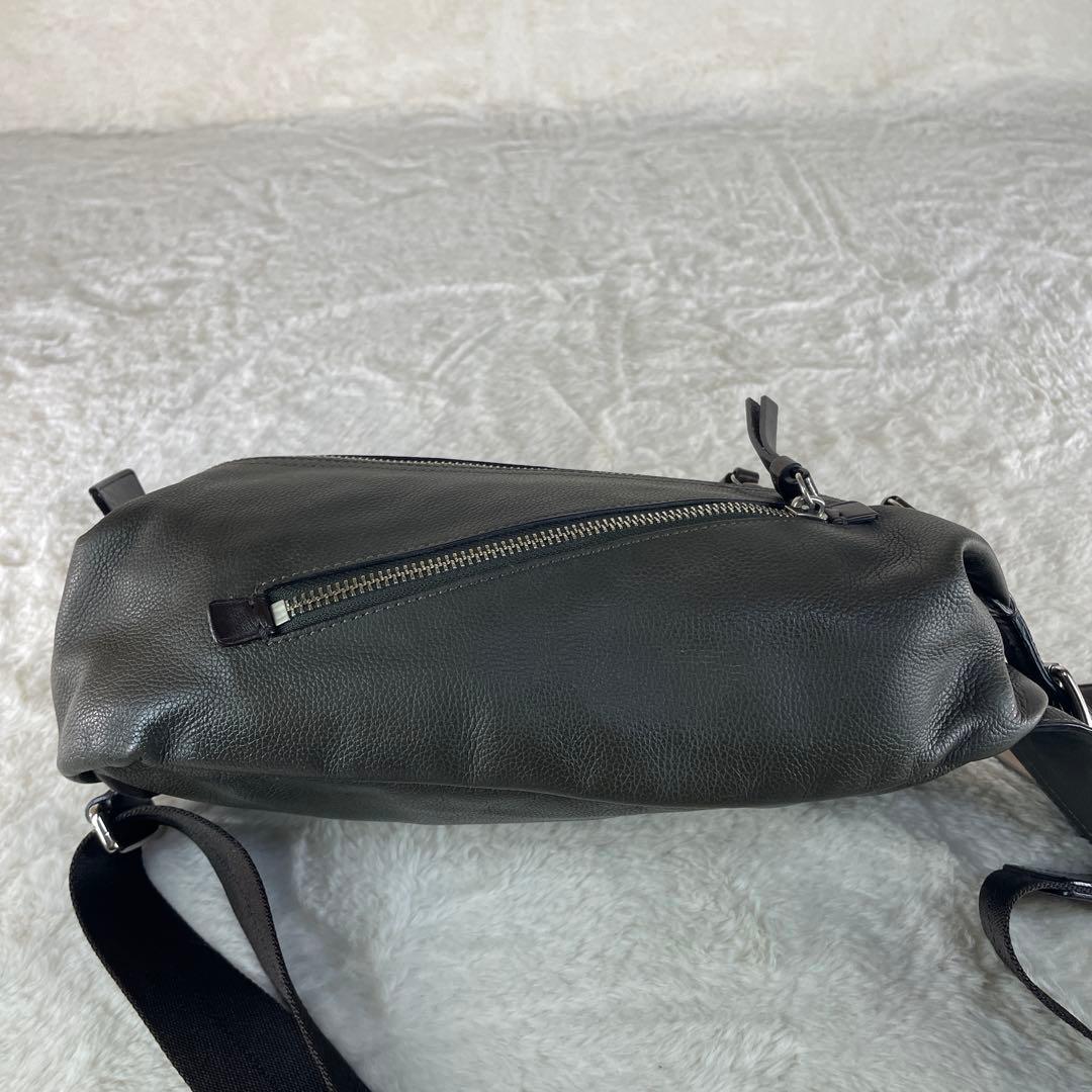 【美品】 COACH コーチ トンプソン ボディバッグ レザー